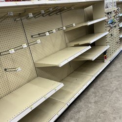 Walgreens - Is Walgreens in San Rafael closing? Long lines at pharmacy & empty shelves.