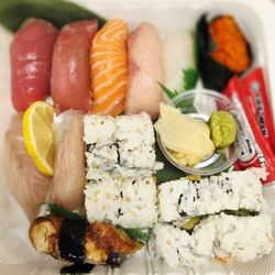 Sushi deluxe