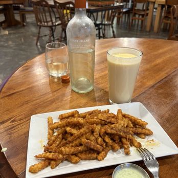 High Camp Taphouse - Himalayan French fries - Himalayan/Nepalese Near Me - Sisters, Oregon