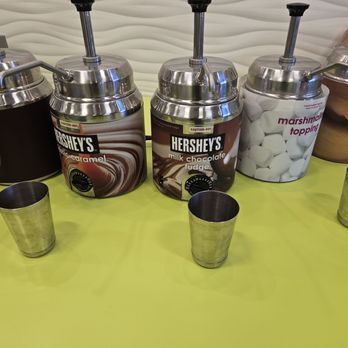Menchie’s Frozen Yogurt - Sauce me up! - Ice Cream & Frozen Yogurt Near Me - Meridian, Idaho