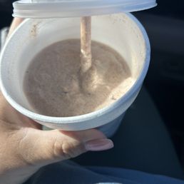 Date shake and cookie.