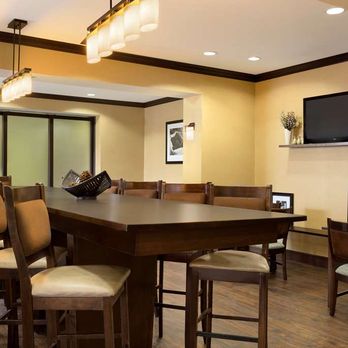 Hampton Inn Stow - Lobby - Hotels Near Me - Stow, Ohio Hampton Inn Stow - Lobby - Hotels Near Me - Stow, Ohio