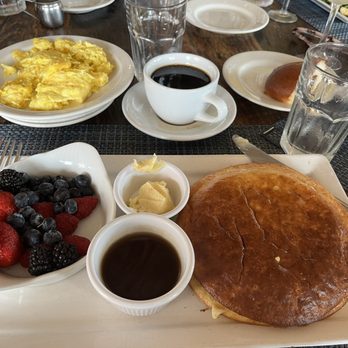 The Sunset Restaurant - Vanilla Pancakes, Eggs Any Style - New American Near Me - Malibu, California The Sunset Restaurant - Vanilla Pancakes, Eggs Any Style - New American Near Me - Malibu, California