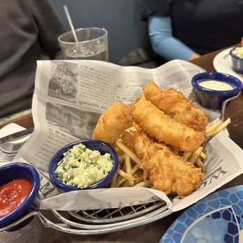 Ford's Fish Shack Lansdowne - Fish and Fish & Chips - American Near Me - Leesburg, Virginia Ford's Fish Shack Lansdowne - Fish and Fish & Chips - American Near Me - Leesburg, Virginia