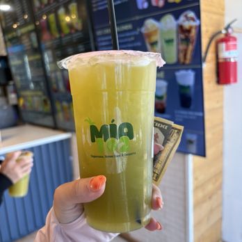 Mía 102 - Original sugar cane - Juice Bars & Smoothies Near Me - Portland, Oregon Mía 102 - Original sugar cane - Juice Bars & Smoothies Near Me - Portland, Oregon