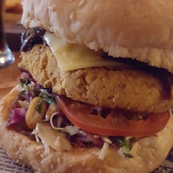 The Black Harp - Chickpea kumara burger