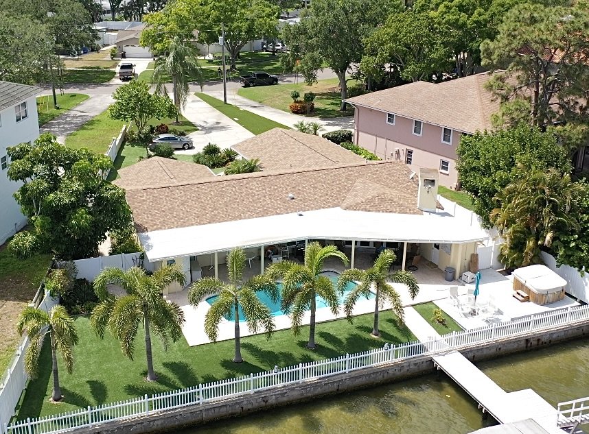 Slide of Shon Boswell Roofing