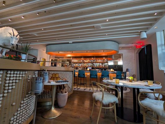 Bar Avize by null