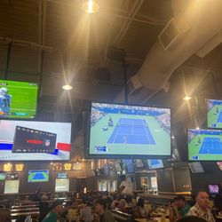 Buffalo Wild Wings - 3 tv sets on Tennis during NFL kick off sunday!!