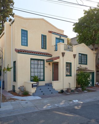 2nd Story Addition - Second story addition designed in style of existing home. 2nd Story Addition - Second story addition designed in style of existing home.