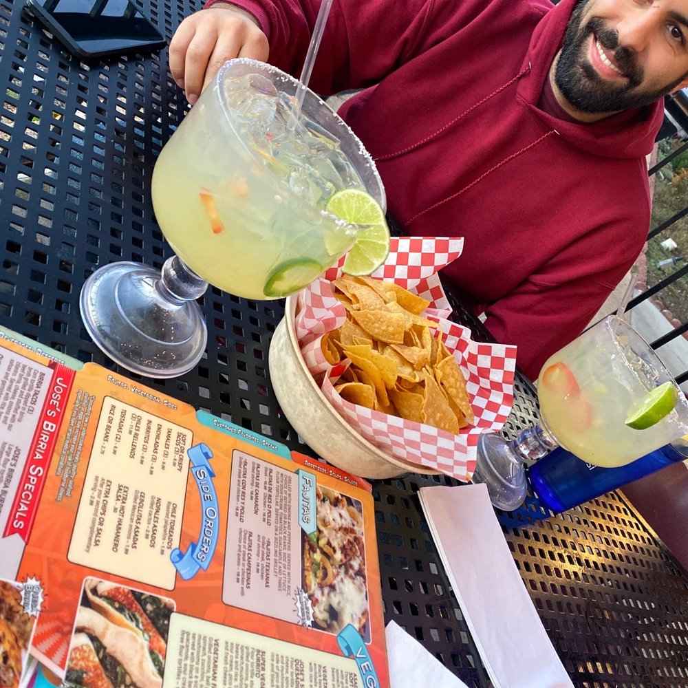 El Paso Mexican Restaurant - Jumbo jalapeño margaritas! - Mexican Near Me - Springfield, Virginia El Paso Mexican Restaurant - Jumbo jalapeño margaritas! - Mexican Near Me - Springfield, Virginia