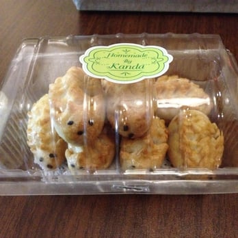 Tong Phoon - Box of Hedgehog-shaped pineapple pastries. Also comes in piggy shape. - Thai Near Me - Bristol, Rhode Island