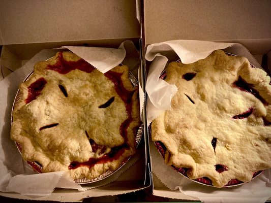 Mount Desserts, Homemade Pies by null