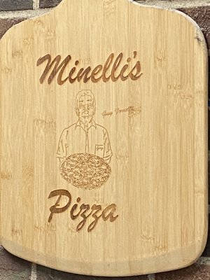 Minelli's Pizza by null