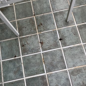 Sandos Cancun - This is on the balcony where our room was . Under the bed their were cobwebs. - Hotels Near Me - Cancún, ROO