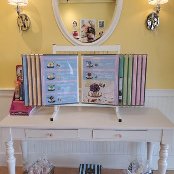 Nothing Bundt Cakes - Desserts Near Me - Orlando, Florida