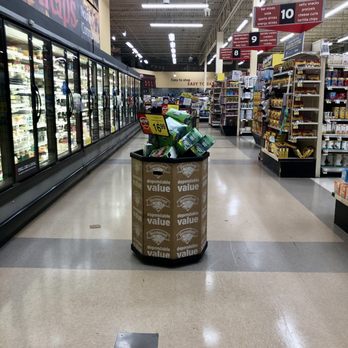 Hannaford - Hannaford Pine Bush NY. Clean and remodeled. - Grocery Near Me - Pine Bush, New York