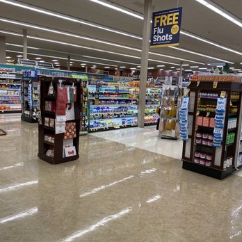 Safeway - the inside of a grocery store - Grocery Near Me - Jackson, California