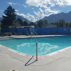 White Towers Swimming Pool