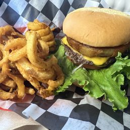 Western cheeseburger (no bacon) with curly fries Western cheeseburger (no bacon) with curly fries