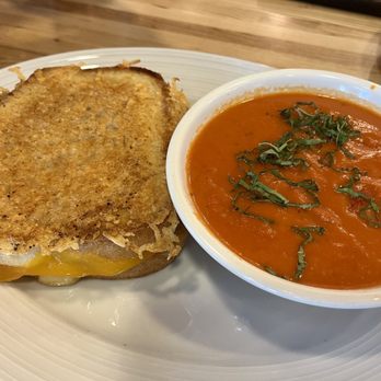 The Little Pear - Grilled cheese and tomato soup - American Near Me - Walnut Creek, California The Little Pear - Grilled cheese and tomato soup - American Near Me - Walnut Creek, California