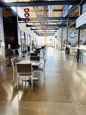 L & L Market by null