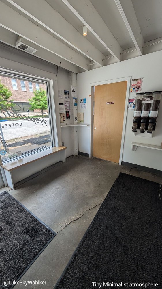 Hopscotch Coffee Roastery / To-Go