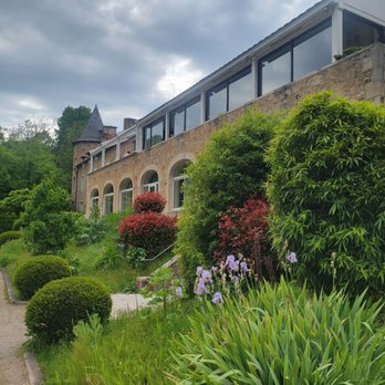 Hostellerie de Fontanges - The bar/restaurant from the garden - Hotels Near Me - Onet le Château, 12
