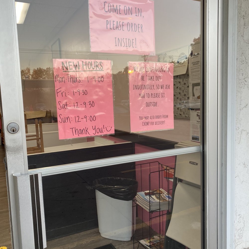 Heyn's Ice Cream - Outside - Ice Cream & Frozen Yogurt Near Me - Iowa City, Iowa