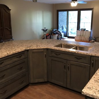 Tri-Star Cabinet & Top - Kitchen & Bath Near Me - New Lenox, Illinois Tri-Star Cabinet & Top - Kitchen & Bath Near Me - New Lenox, Illinois