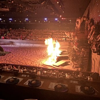Dolly Parton's Stampede - Pyrotechnics! - Performing Arts Near Me - Pigeon Forge, Tennessee