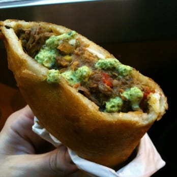 Los Chamos Food Truck - El Gloton w/ guasacaca - Food Trucks Near Me Los Chamos Food Truck - El Gloton w/ guasacaca - Food Trucks Near Me