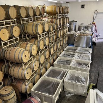 Oakstone Winery - Where the magic happens! - Wine Tasting Room Near Me - Somerset, California Oakstone Winery - Where the magic happens! - Wine Tasting Room Near Me - Somerset, California