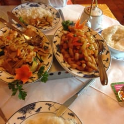 China-Restaurant Mandarin - Szechuan Huhn und geb. Hühnerfleisch süß-sauer