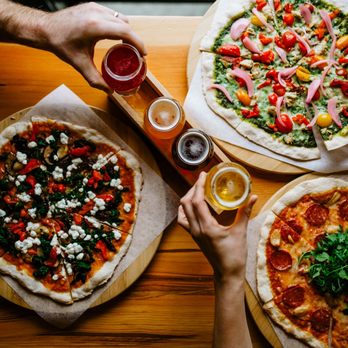 Session Taproom + Kitchen - Pizza and Beer at Session - Pizza Near Me - Campbell River, British Columbia