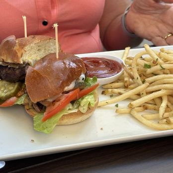 La Fontaine Restaurant - LF Burger - French Near Me - Mountain View, California La Fontaine Restaurant - LF Burger - French Near Me - Mountain View, California