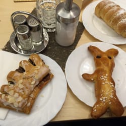 Konditorei Stefflbäck - The bear claw had a nutty sweet filling, similar to pecan pie filling. The cream inside the pastry shell was similar to marshmallow fluff.