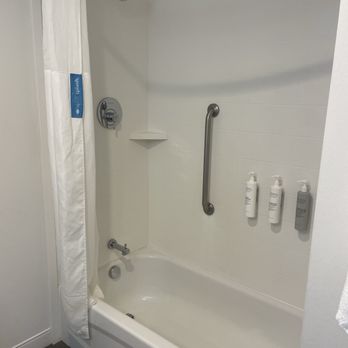 Homes2 Suites - Nice shower - Hotels Near Me - Louisville, Kentucky Homes2 Suites - Nice shower - Hotels Near Me - Louisville, Kentucky