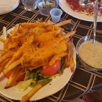 D & R Depot Restaurant - Pittsburgh salad - American Near Me - Le Roy, New York D & R Depot Restaurant - Pittsburgh salad - American Near Me - Le Roy, New York
