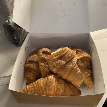 ONX Wines - Welcome pastries - Wineries Near Me - Paso Robles, California