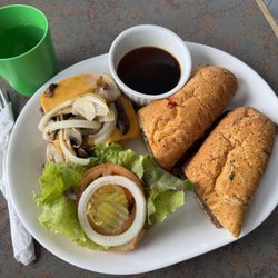 Astro's Kitchen - Deluxe burger and beef dip~
