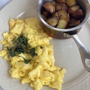 Reading Room Restaurant - Eggs Your Way - Seafood Near Me - Bar Harbor, Maine Reading Room Restaurant - Eggs Your Way - Seafood Near Me - Bar Harbor, Maine