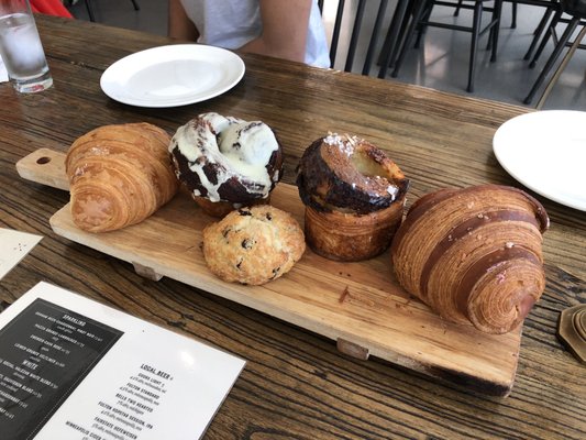 The Lynhall No. 3945 Edina by null