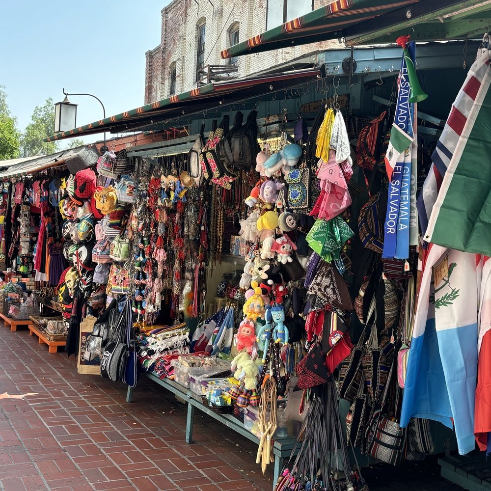 Placita Olvera - Shops - Shopping Centers Near Me - Los Angeles, California Placita Olvera - Shops - Shopping Centers Near Me - Los Angeles, California