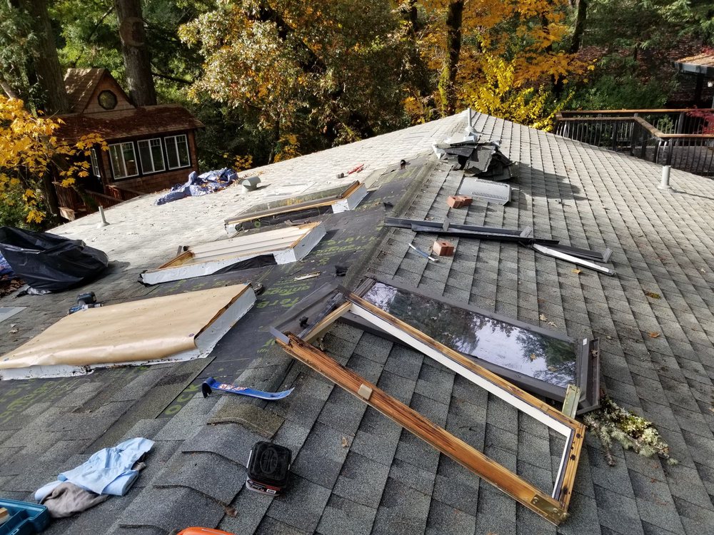 Slide of Galvan Roofing & Gutters