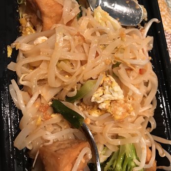 Top Thai - To go Pad Thai - hella dry - Thai Near Me - Castro Valley, California