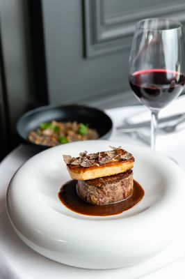 Bistro V by null