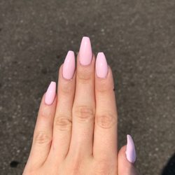 Betsy's Regal Nails - My daughter's nails by "T."