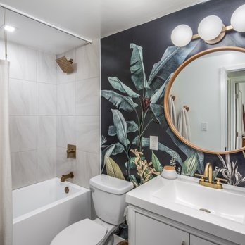 DLT Remodeling  - Hall bathroom wall - Tiling Near Me
