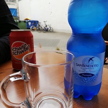 PALU Grill Restaurant - Schwip Schwap (1,70 €) & Mineralwasser (1,70 €) - Turkish Near Me - Frankfurt, HE PALU Grill Restaurant - Schwip Schwap (1,70 €) & Mineralwasser (1,70 €) - Turkish Near Me - Frankfurt, HE